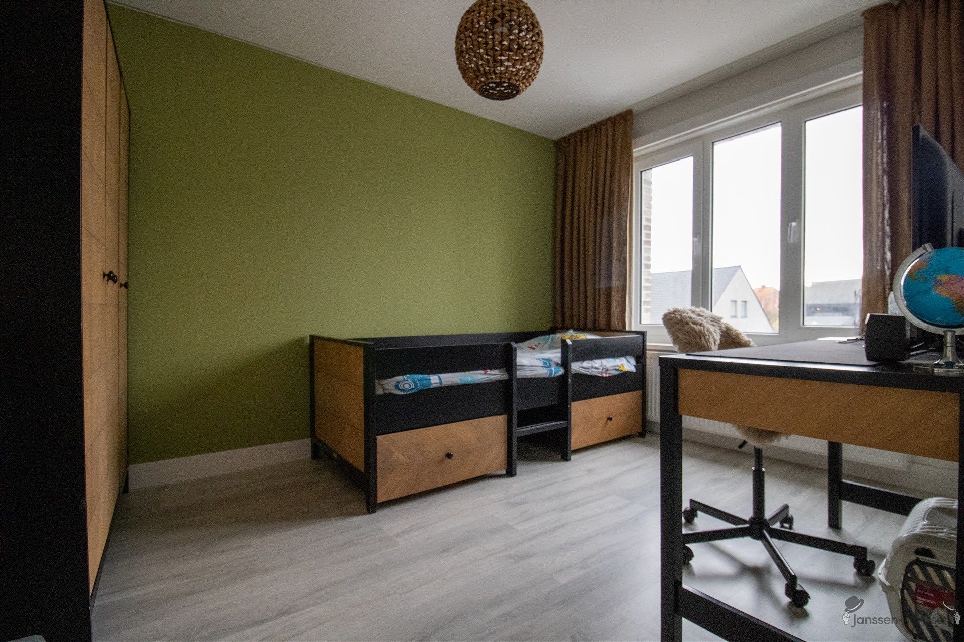 Recent gerenoveerde woning met 4 slaapkamers op 580 m².  foto 13