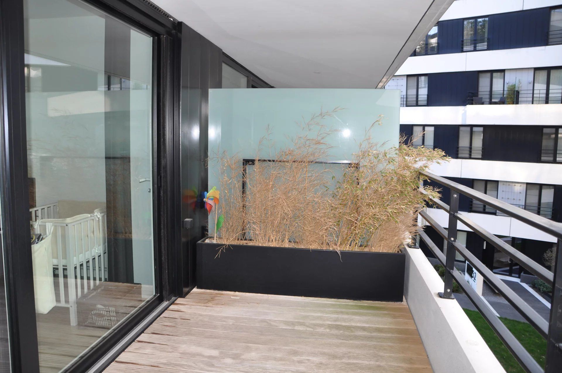 PRACHTIG EN RECENT APPARTEMENT VAN 88M² MET 2 SLPK'S EN 2 PARKINGS IN ZUIDZICHT foto 8