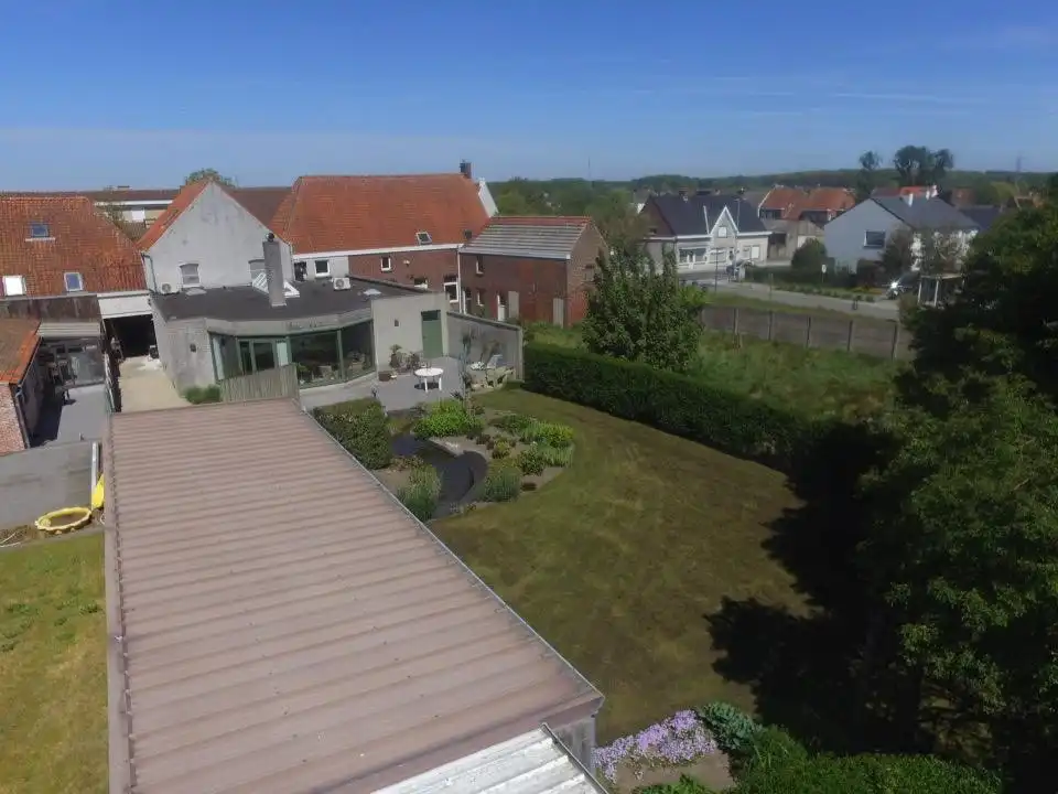 Handelswoning met bouwmogelijkheden achteraan foto 21