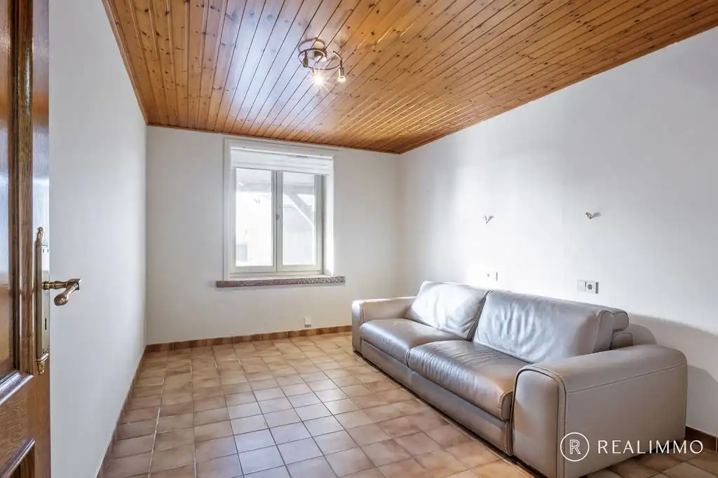 Zéér ruime rustig gelegen villa met bijgebouwen op  8.292m² foto 17