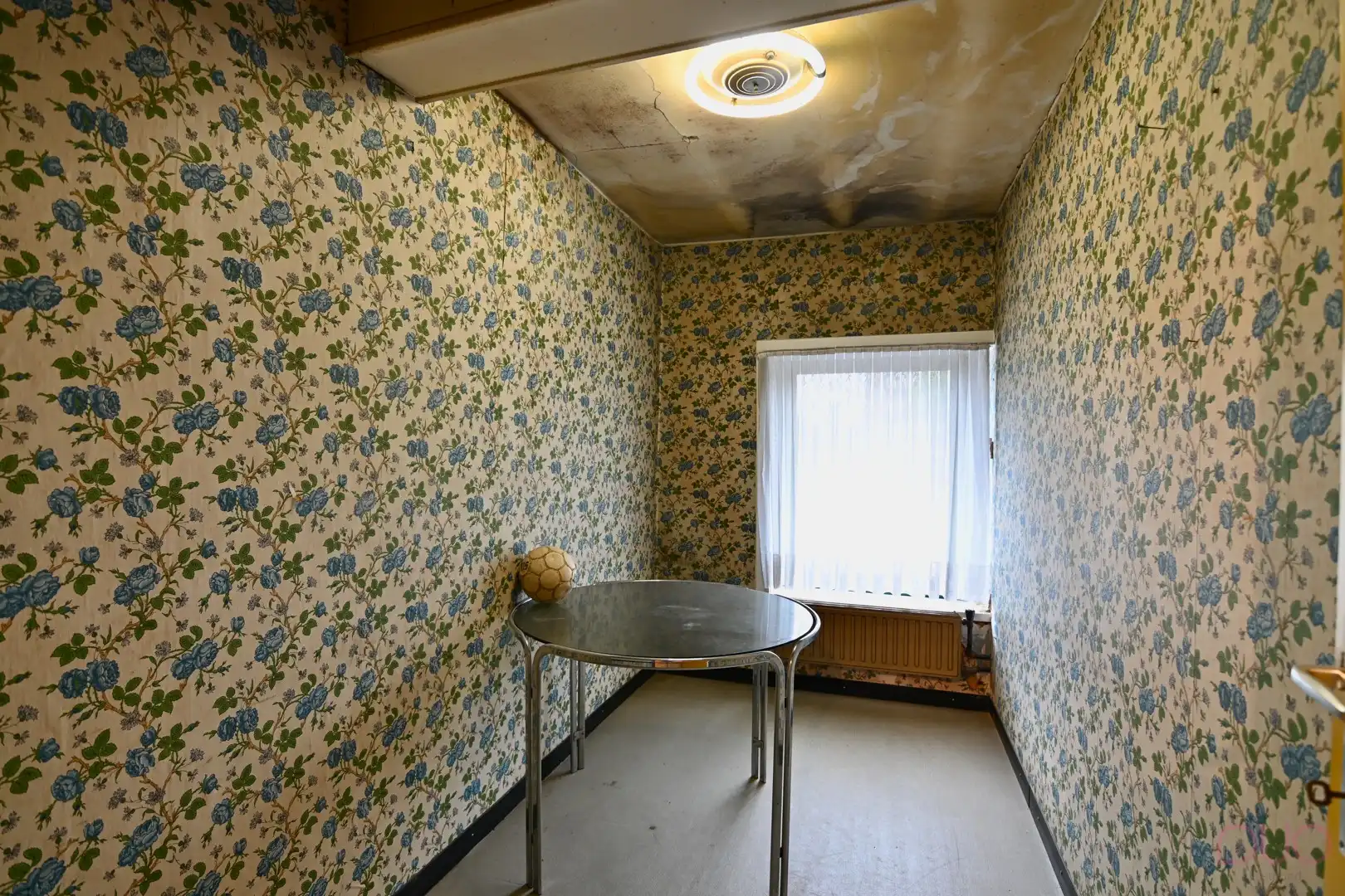 Polyvalent handelshuis met woonst vlakbij het Sint-Trudo Ziekenhuis foto 16