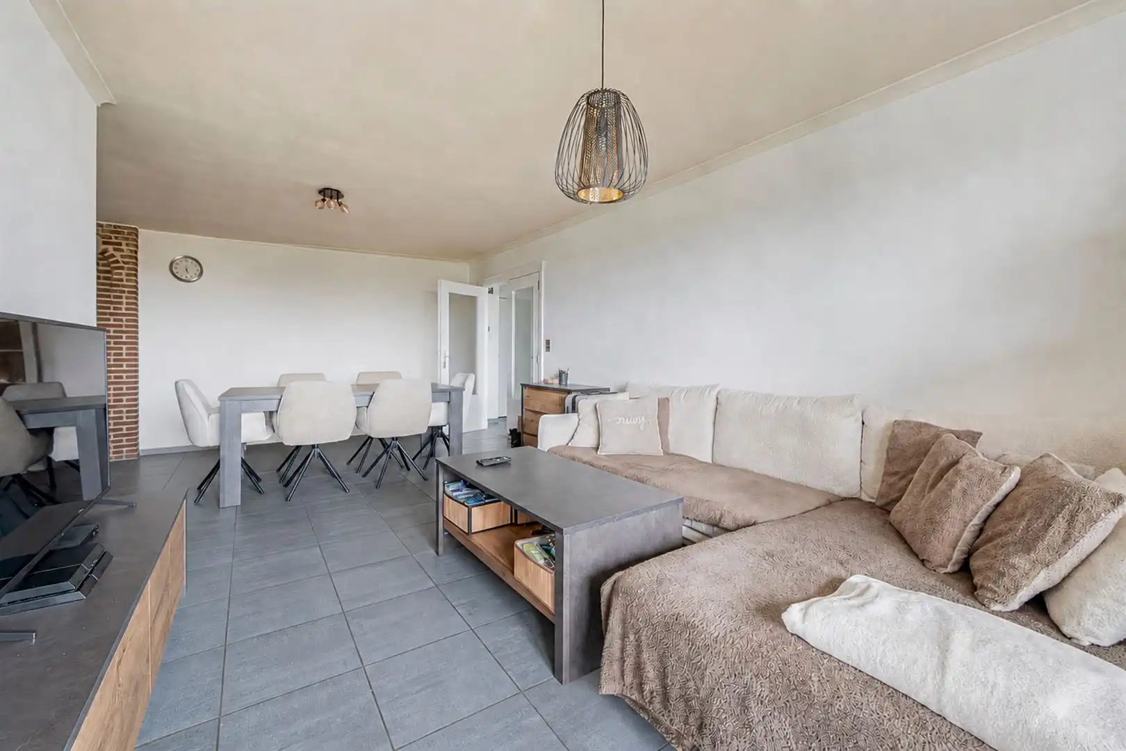 Appartement foto {{pictureIndex}}