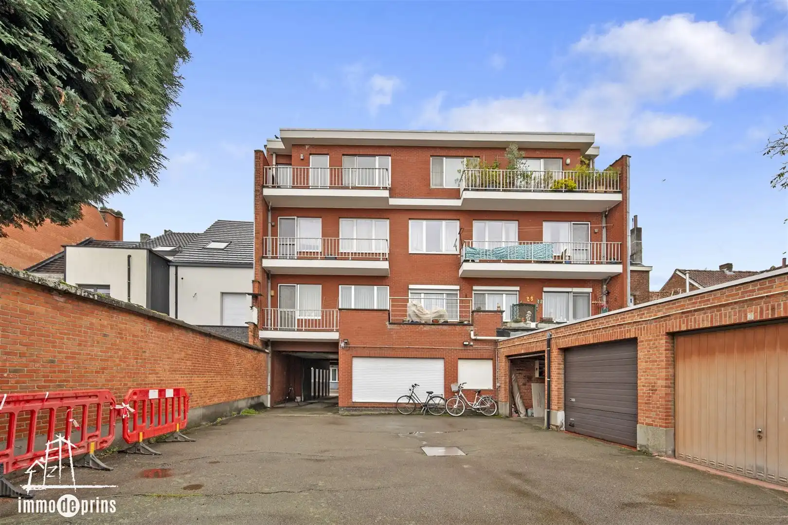 Alle eigendommen foto 17