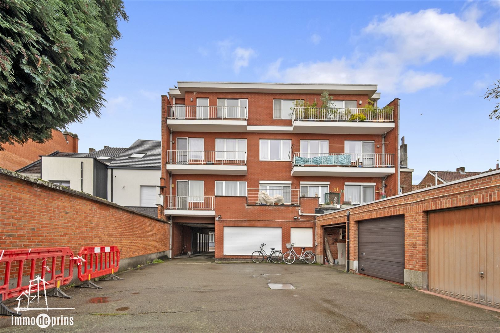 Alle eigendommen foto 17