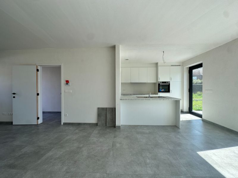 RUSTIG GELEGEN ENERGIE ZUINIGE NIEUWBOUW WONING (3 slpka) foto 5