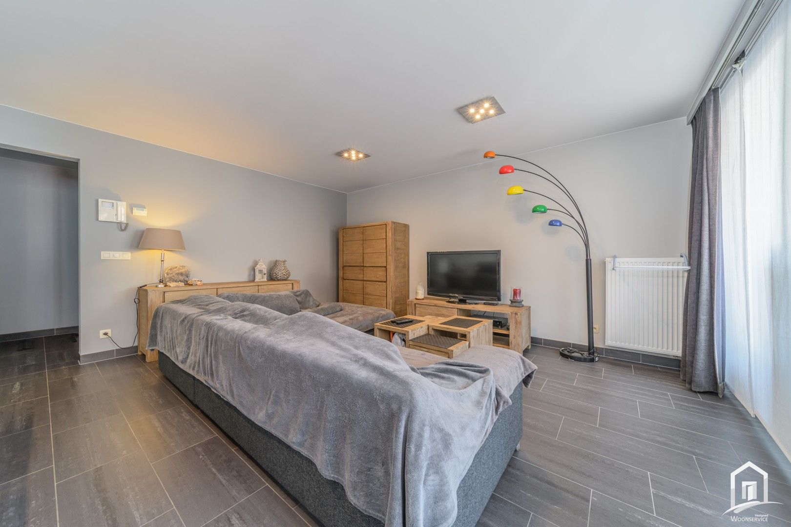 Centraal gelegen, recent 2 slaapkamer-appartement in centrum Aalst foto 4