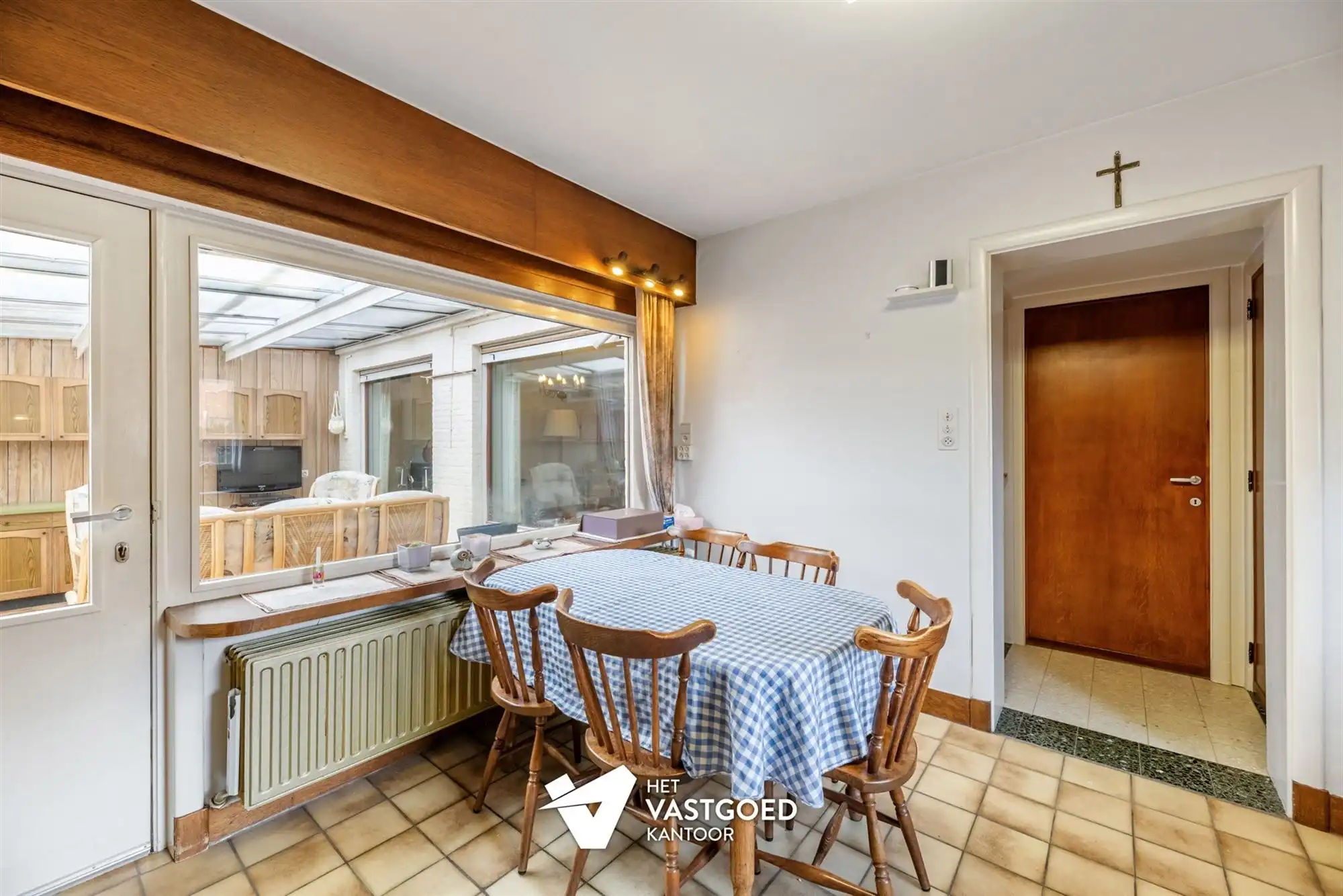 CENTRAAL GELEGEN, RUIME WONING MET VEEL MOGELIJKHEDEN! foto 6