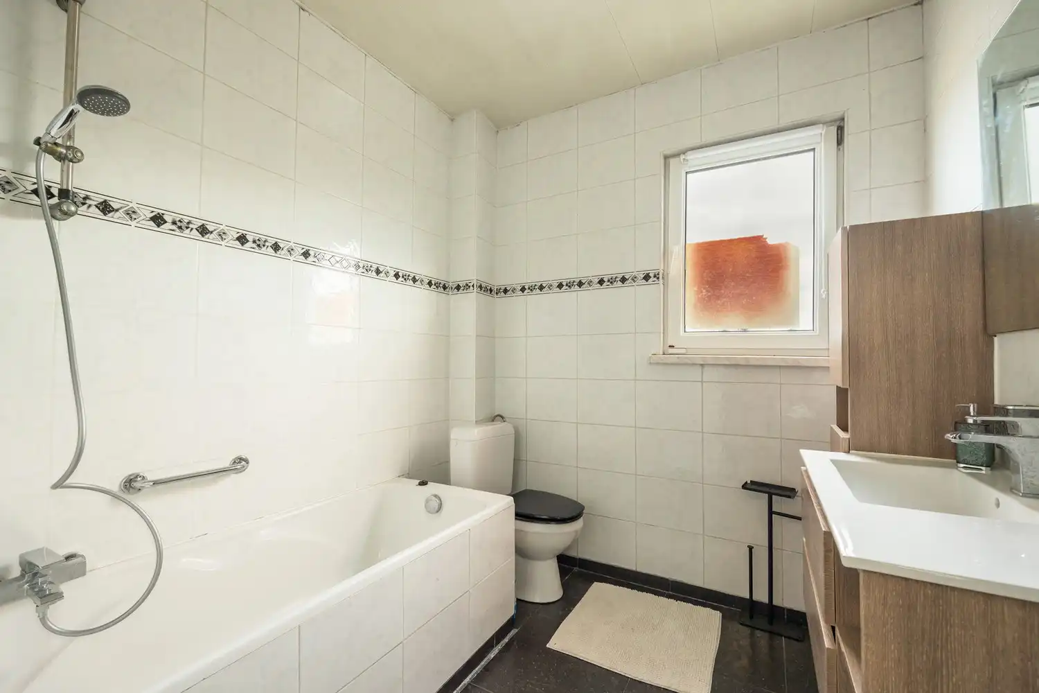 Ruime  woning met 6 tot 8 slaapkamers en veelzijdige woonmogelijkheden foto 15