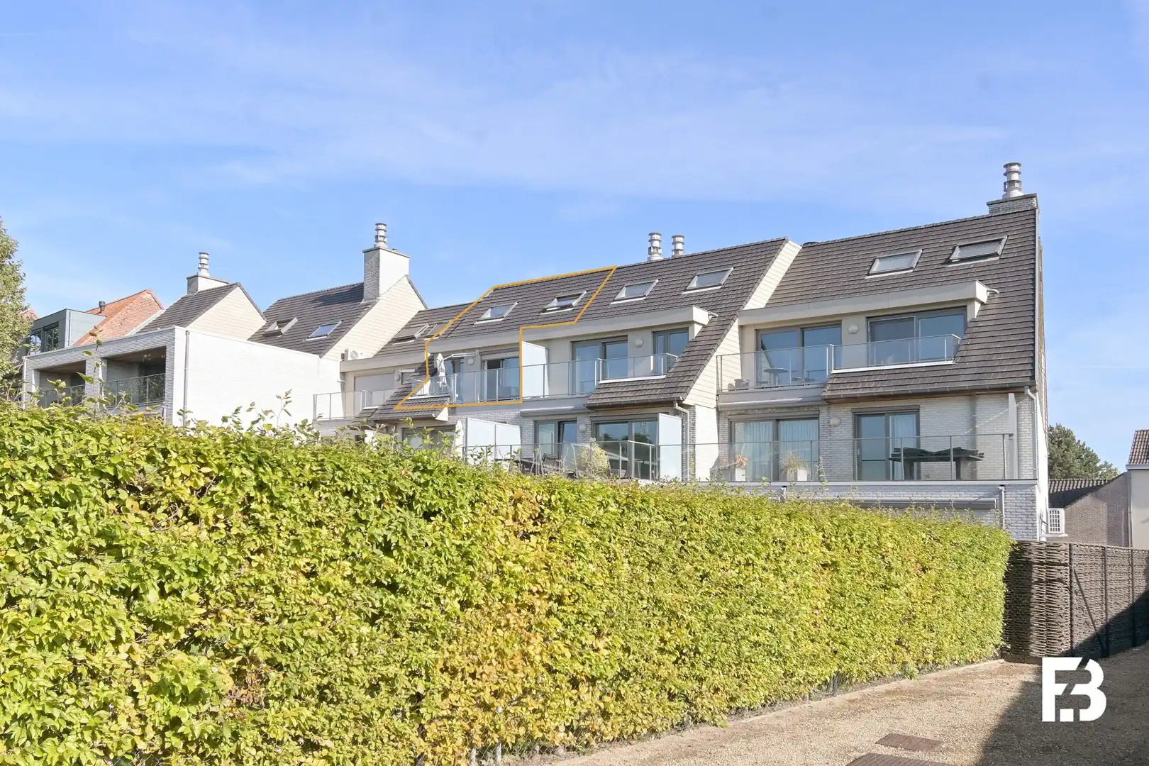 Ruime duplex met terras en vrij uitzicht in Zwijnaarde foto 17