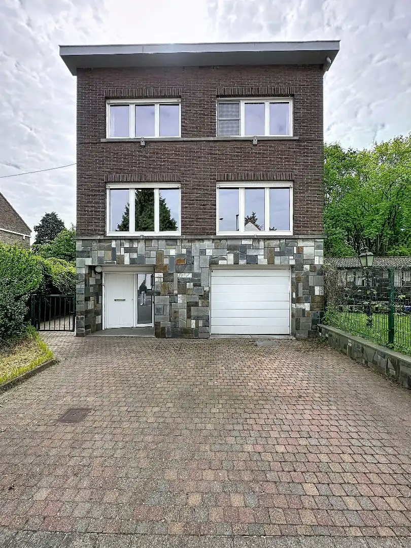 Ruime woning op toplocatie! foto 2