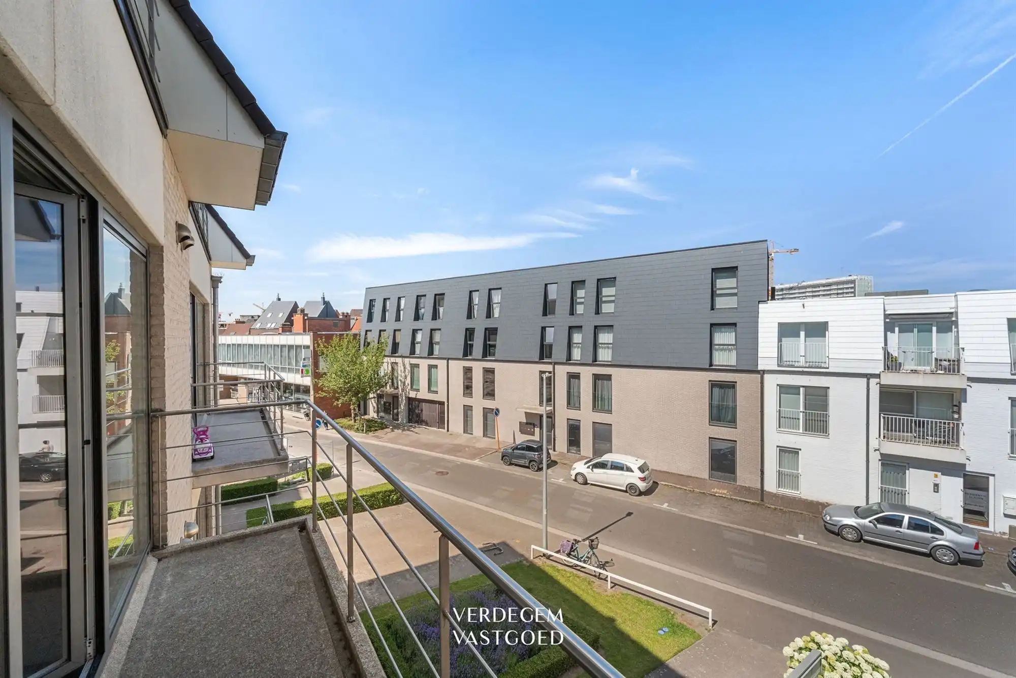 Mooi instapklaar appartement met open zicht en alle comfort nabij het centrum van Lokeren foto 4