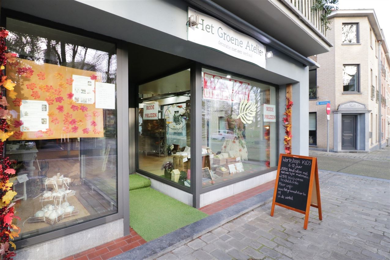 handelszaak met hoge zichtbaarheid en mooie etalage  foto 3