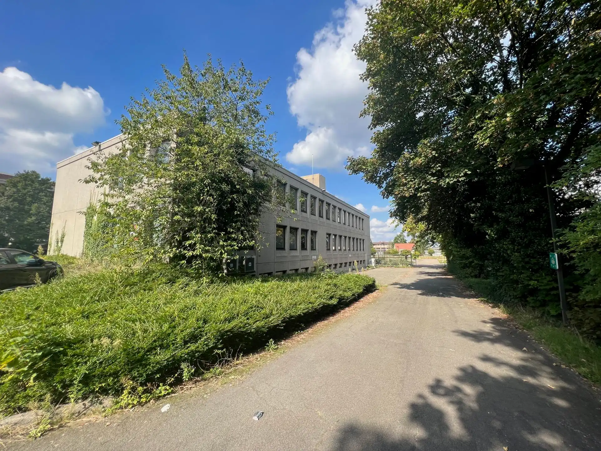 Kantoorgebouw in Hasselt foto 4