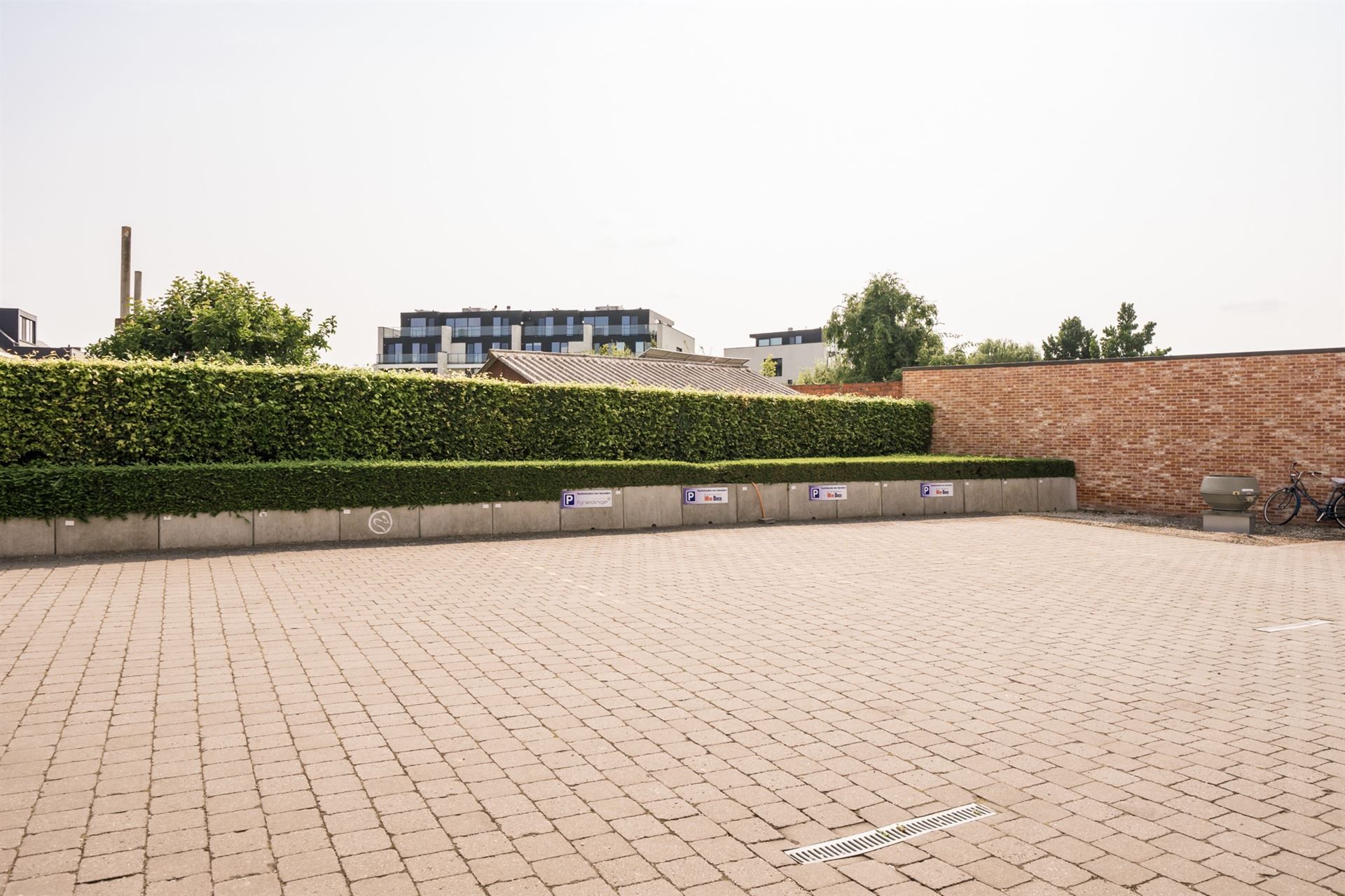 Handelsruimte in Putte met berging en 2 parkings foto 17