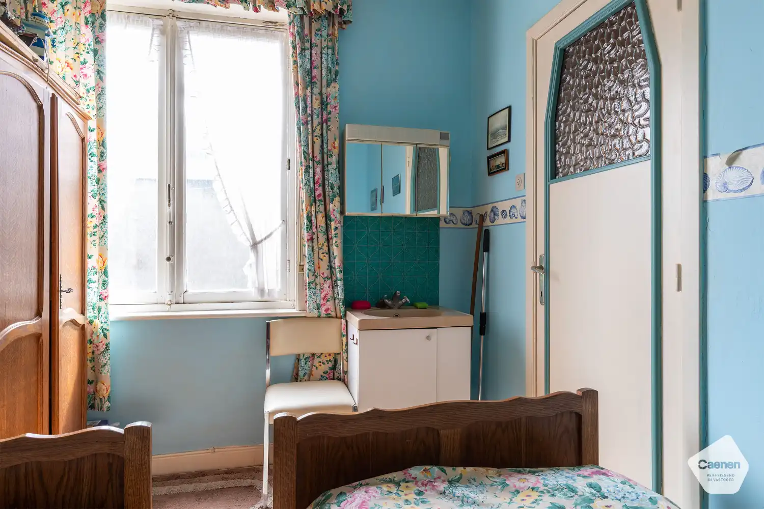 Volledig te renoveren twee slaapkamer appartement vlakbij het centrum van Blankenberge foto 8