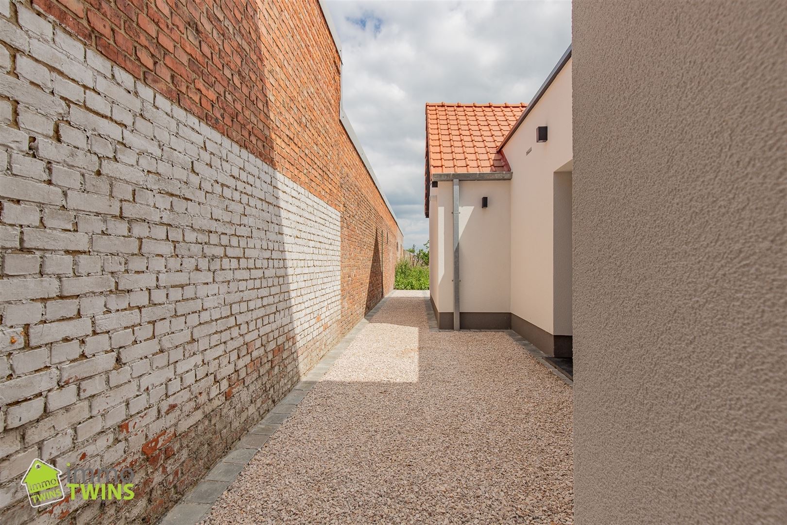 Volledig gerenoveerde gezinswoning met ruime tuin te Lebbeke foto 23