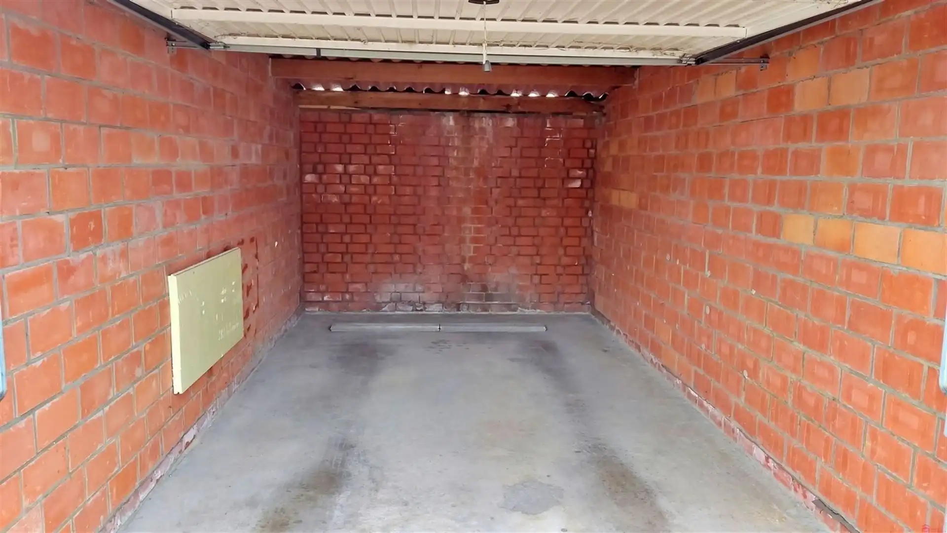 Garagebox in de Koolkappersstraat te Kortrijk. foto 3