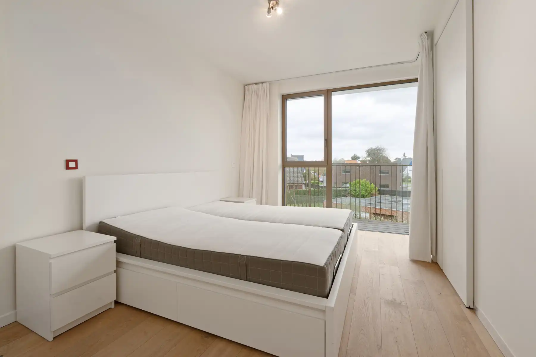 Moderne assistentiewoning met terras foto 9