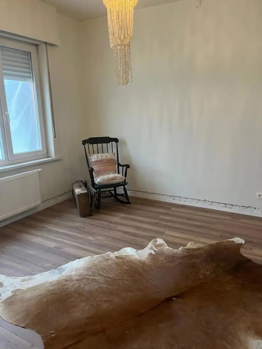 Prachtig gerenoveerd centraal gelegen pand te Malle foto 8