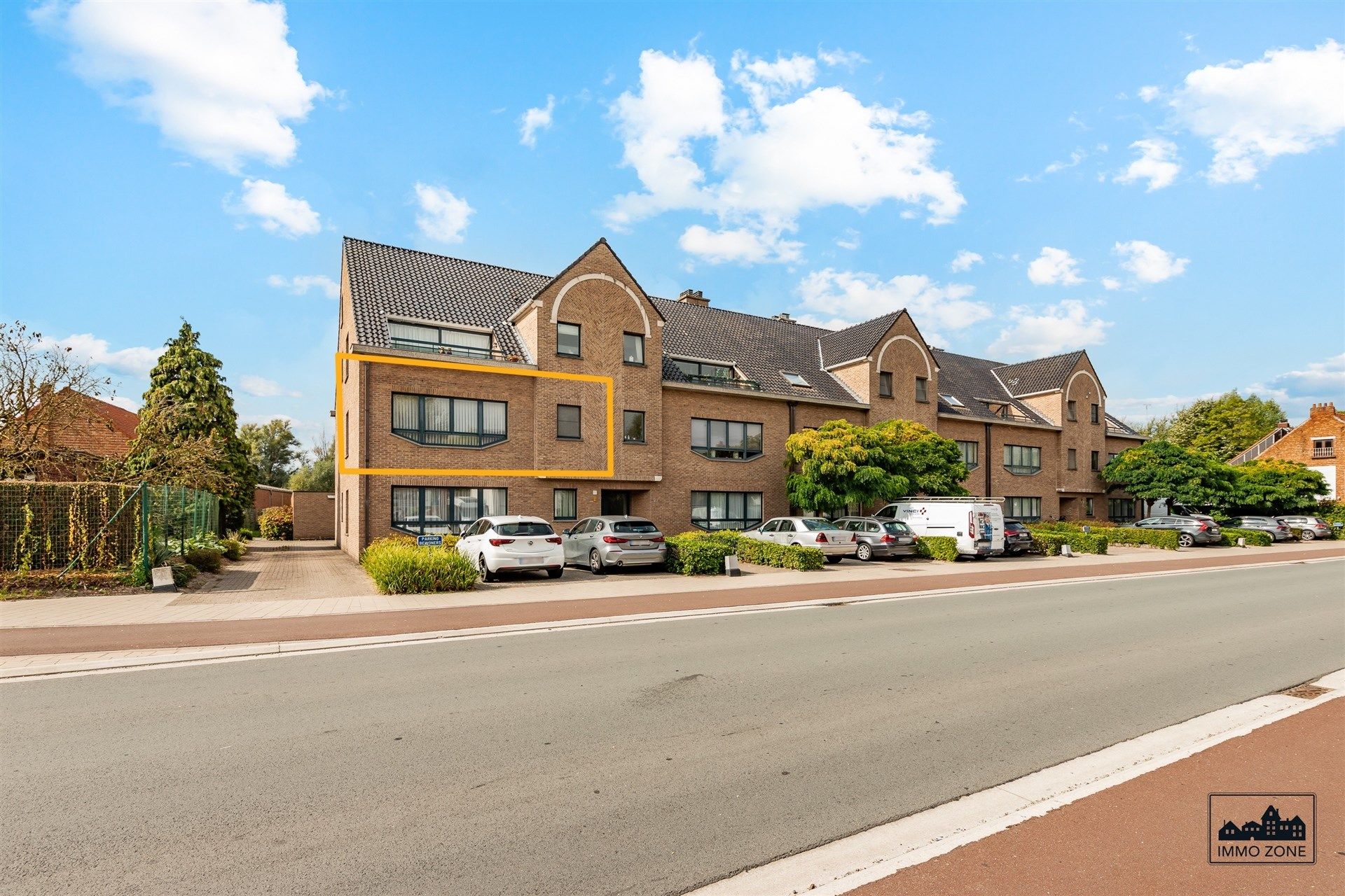 3-slaapkamer appartement met garage en mooi uitzicht foto 15