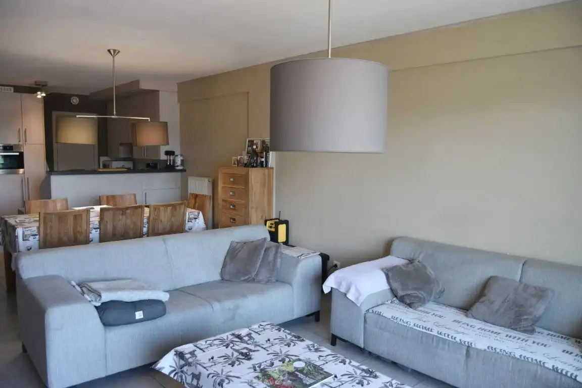 Gemeubileerd 2 slaapkamerappartement foto 2