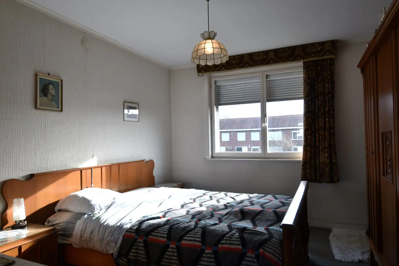 Gezellige woning met 3 slaapkamers, zonnige tuin en 2 garages te koop in Gullegem foto 8