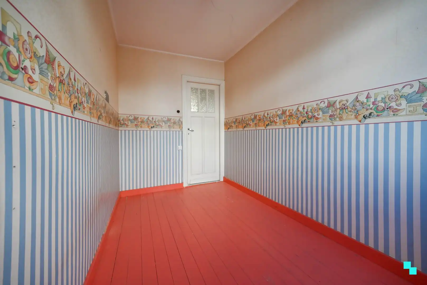 Verder op te frissen woning nabij centrum Izegem foto 20