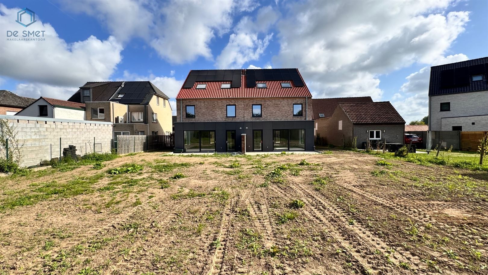 INSTAPKLARE NIEUWBOUWWONING MET 6 SLP EN TUIN foto 22