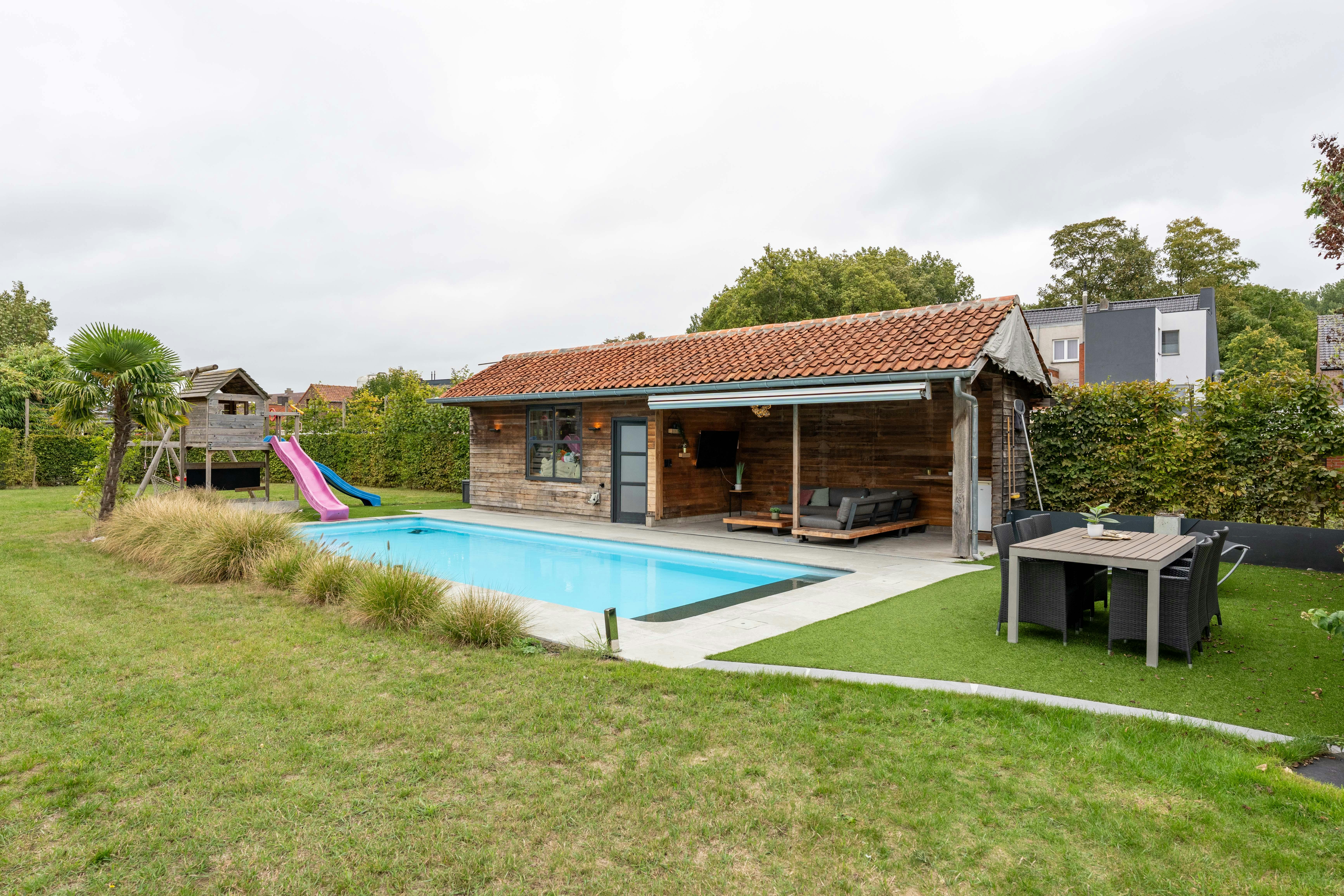 Moderne villa met zwembad en atelier te koop in Evergem foto 21