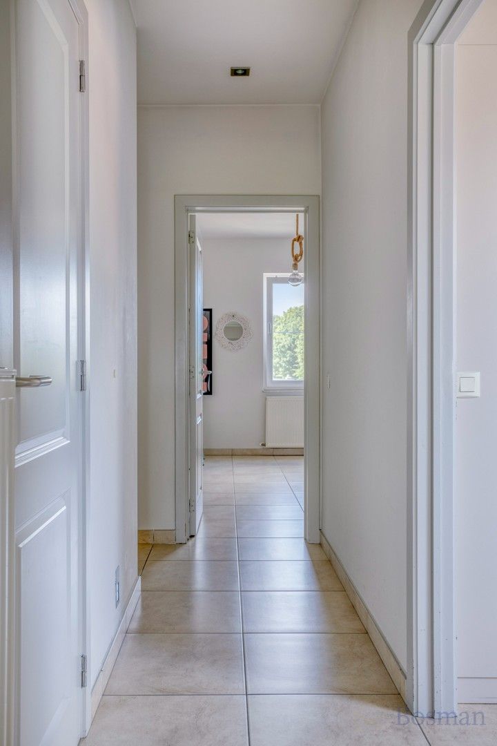 Zeer ruim appartement te koop in Geel foto 14
