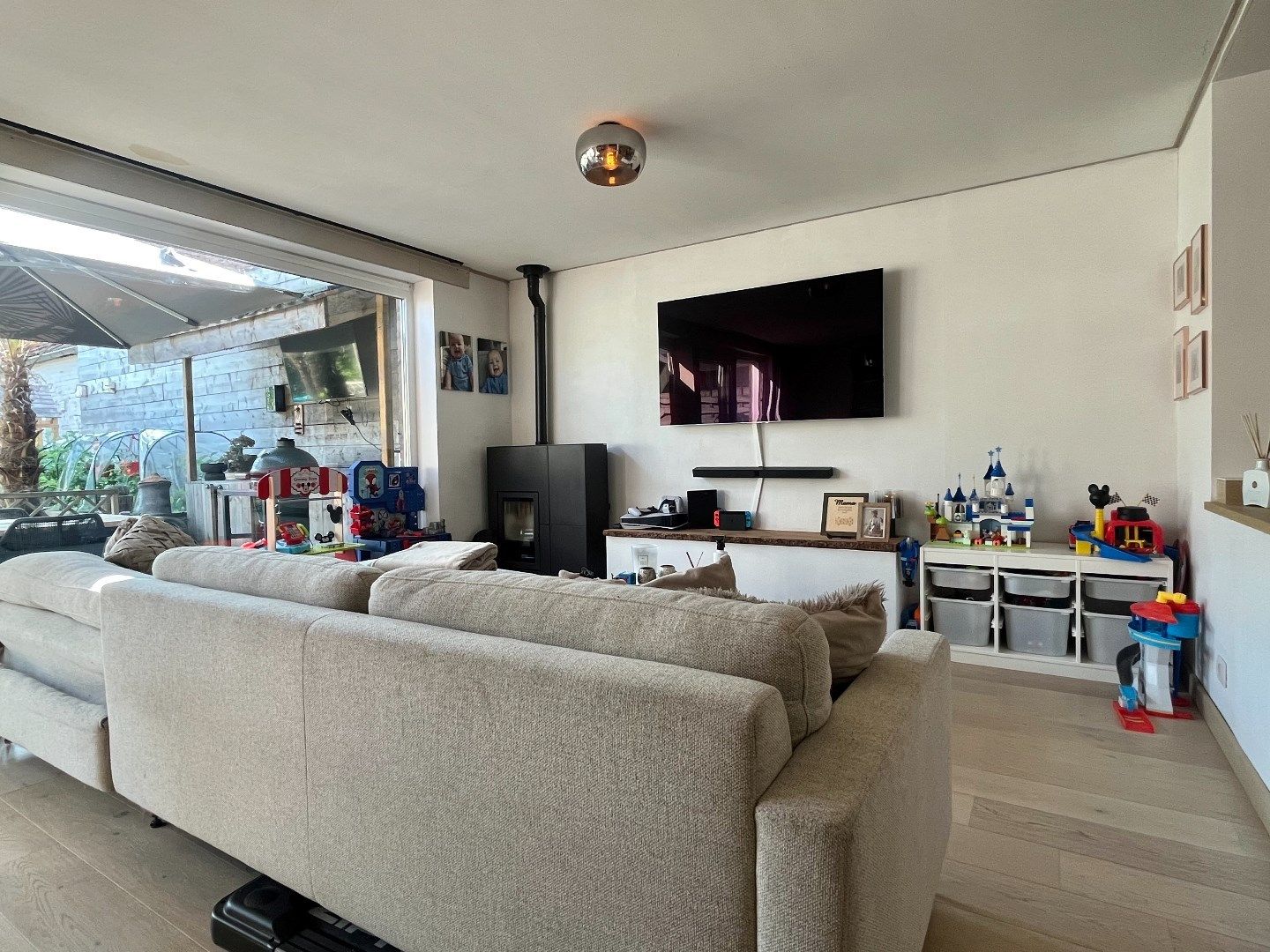Ontdek deze instapklare en energiezuinige woning in een rustige buurt van Kuurne. foto 5