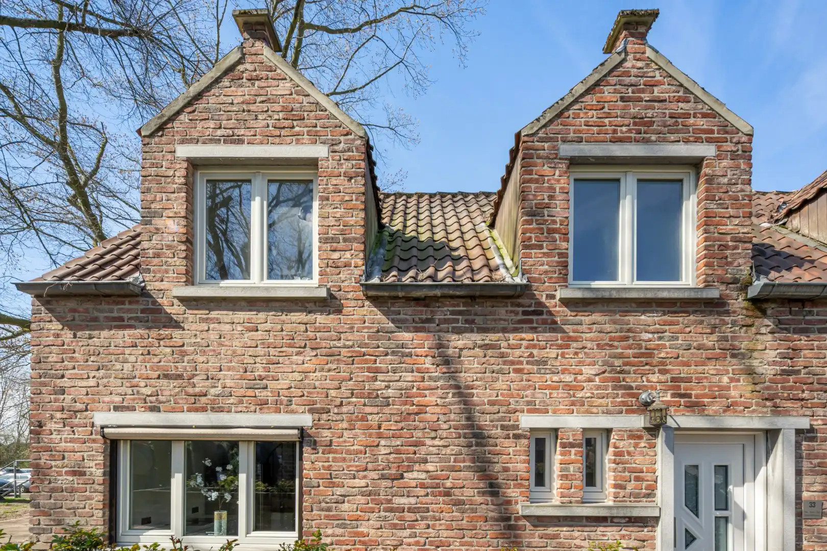 Gezellige, instapklare stadswoning in het centrum van Maaseik grenzend aan de groene wal!  foto 5