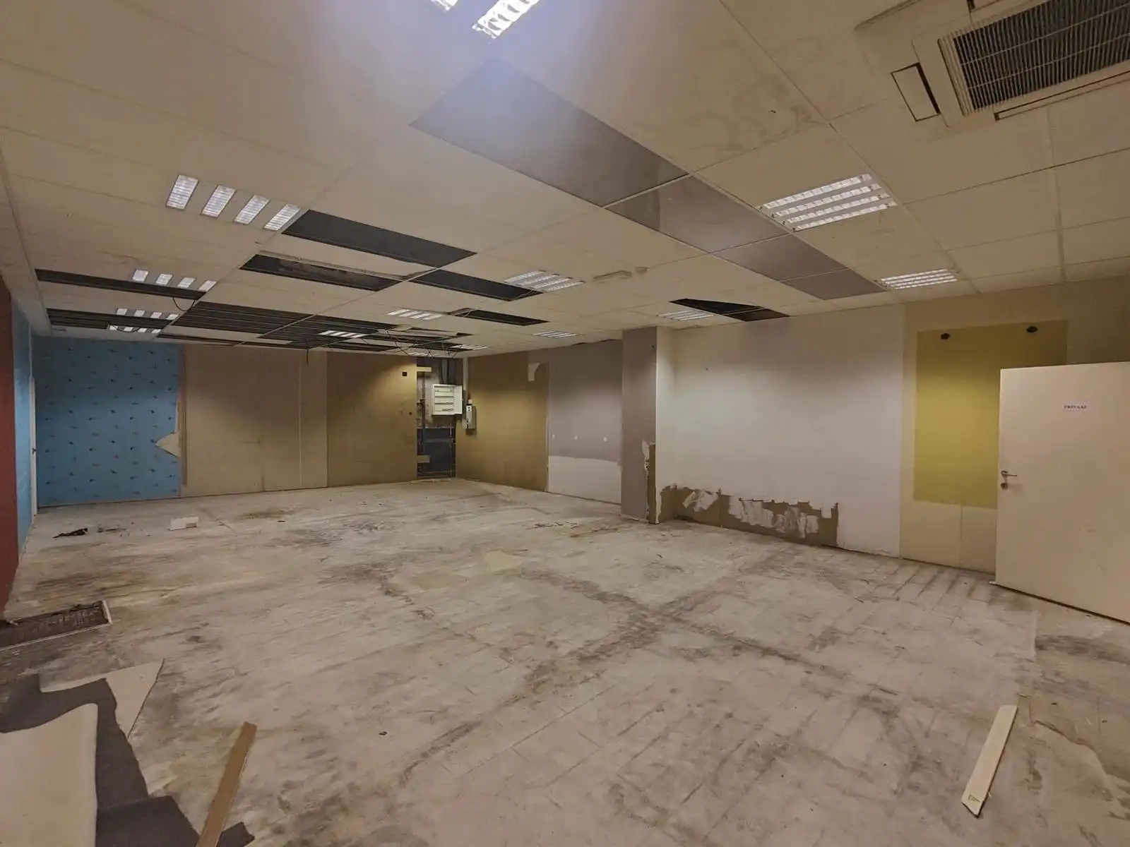 Handelspand op topligging langs Parklaan – Sint-Niklaas foto 10