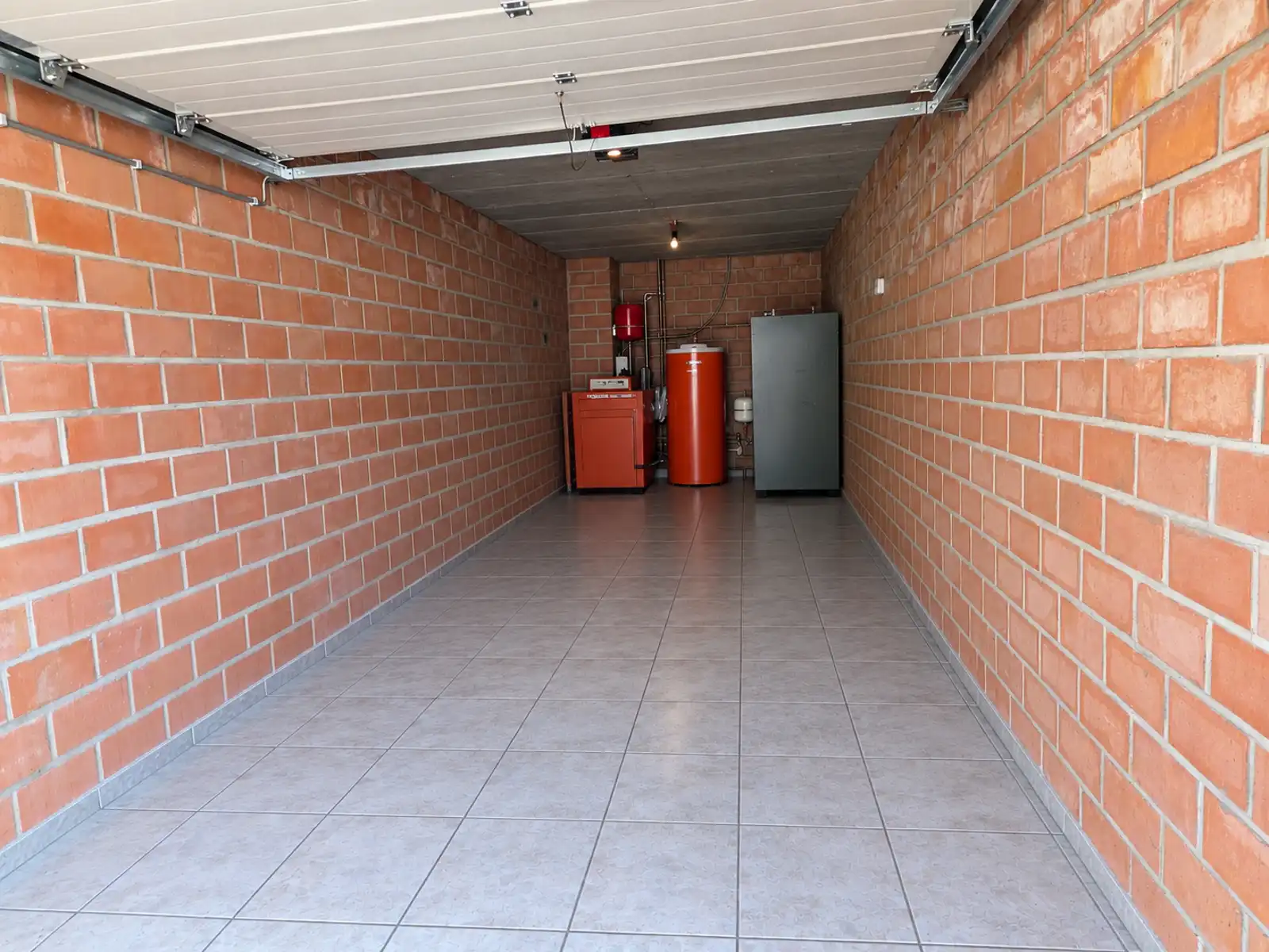 WSB-immo: rustig gelegen alles in-1-pand te centrum Ninove! foto 12
