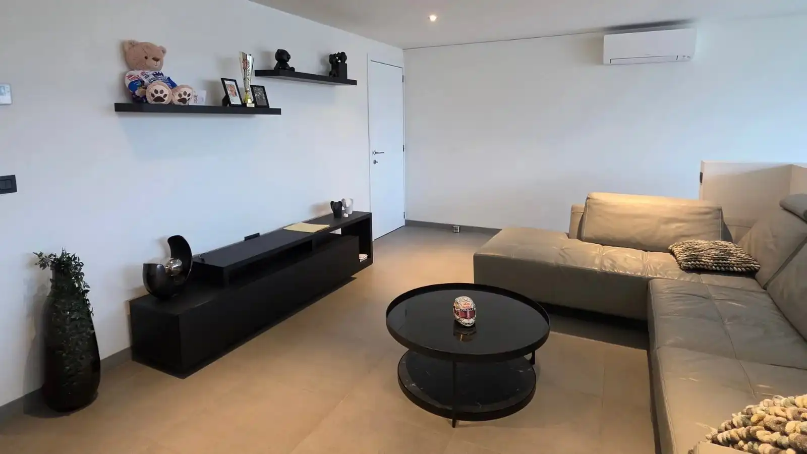 ENERGIEZUINIG EN ZEER KWALITATIEF APPARTEMENT MET 2 SLPK VAN 114,41 M² IN TONGEREN. foto 9