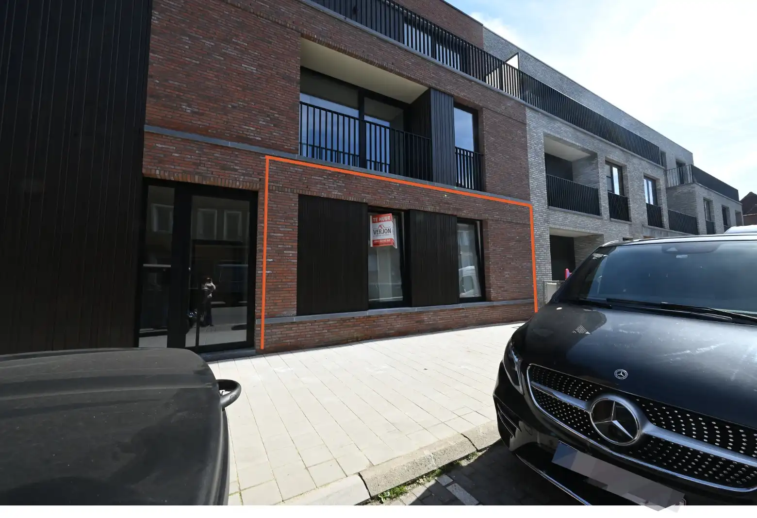 Modern gelijkvloers nieuwbouwappartement in centrum Ardooie! foto {{pictureIndex}}