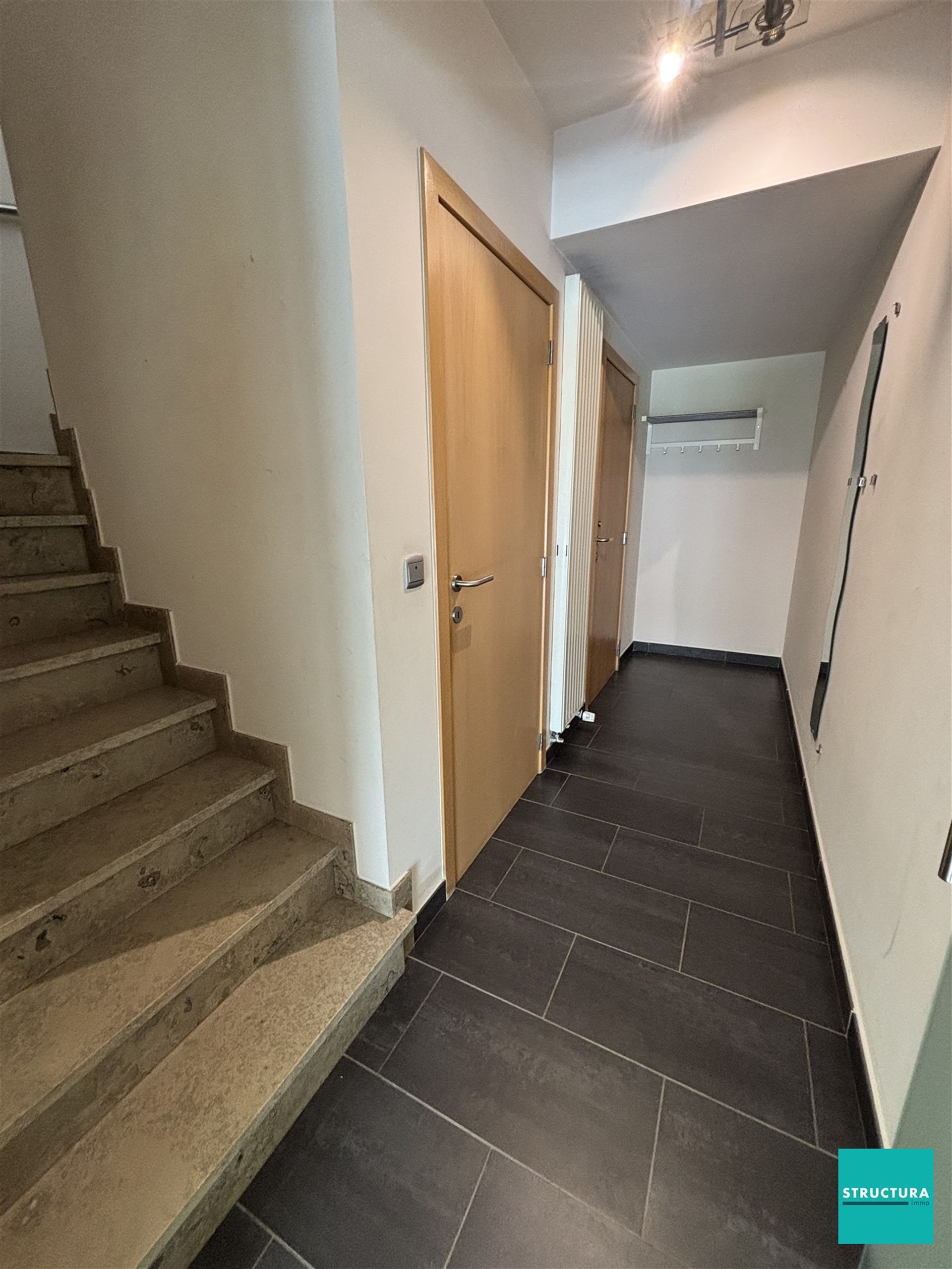 VOLZET: Appartement met 3 kamers en ruime garage in centrum Merchtem foto 4