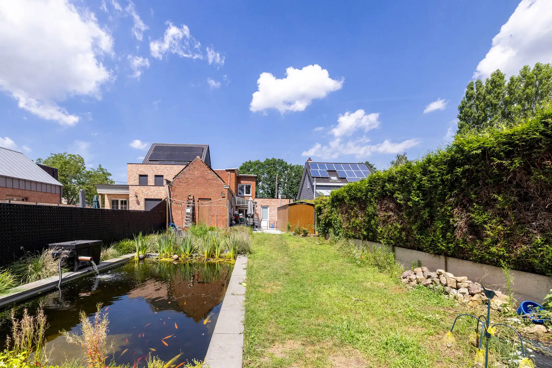 Woning met o.a. 3 slaapkamers in een doodlopende straat foto 25