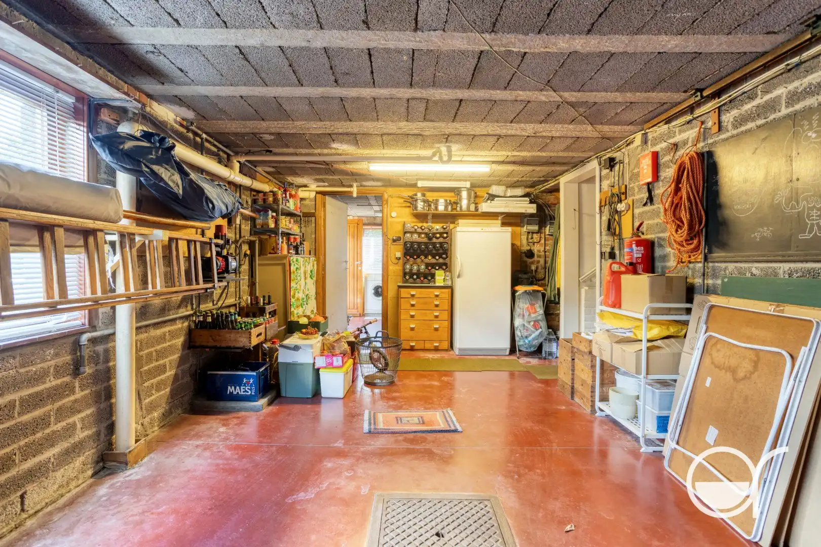Woning met 3 slaapkamers  en een bureau gelegen in een doodlopende straat foto 26