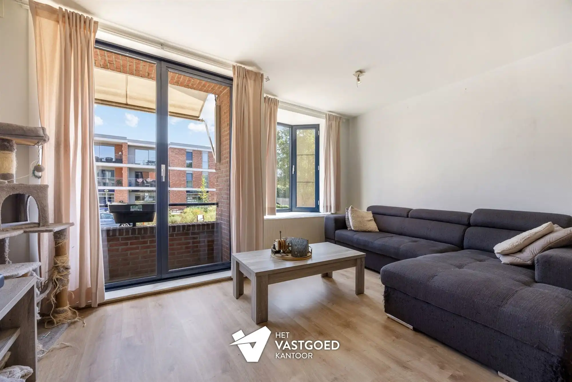 CENTRAAL GELEGEN, INSTAPKLARE BEL-ÉTAGEWONING foto 2