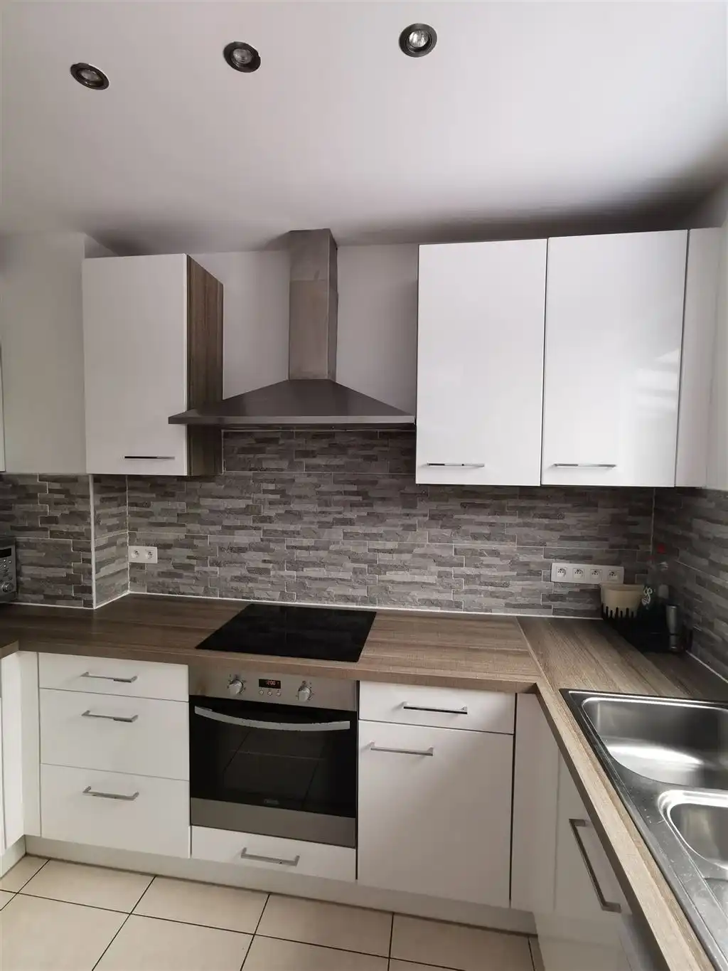 Mooie 3-gevelwoning gelegen in Pollare foto 10