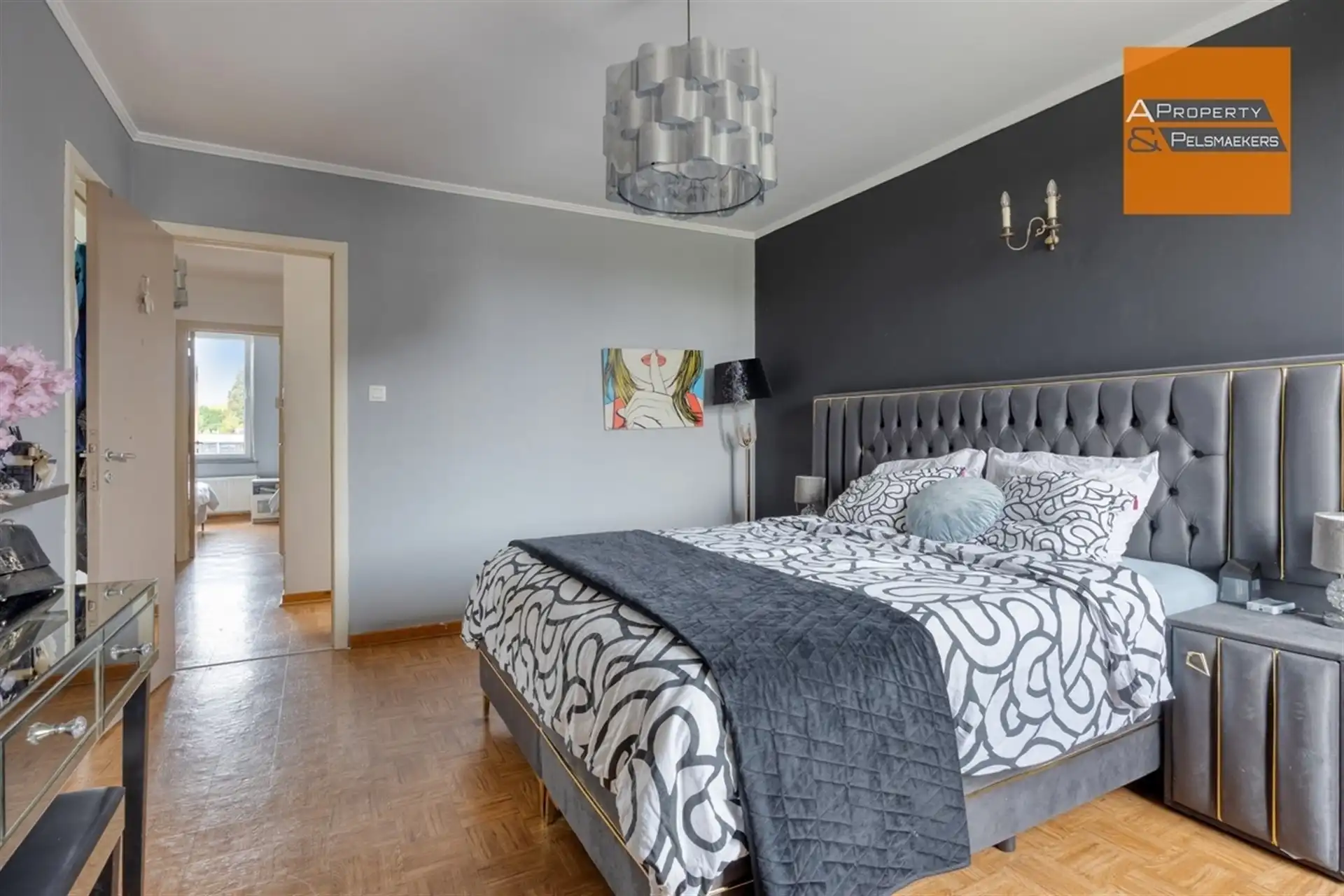 BOD AANVAARD Gezinswoning met 3 à 4 kamers , tuin en garage foto 17