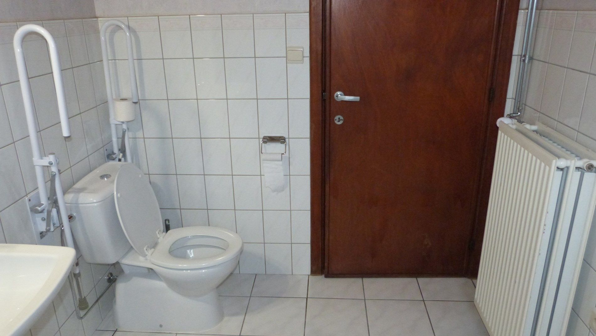 Rustig gelegen alleenstaande woning met tuin foto 15