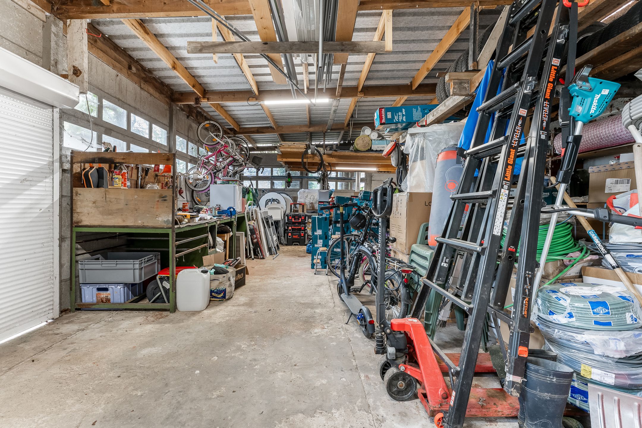 Instapklare woning met werkplaats te Vroenhoven foto 20