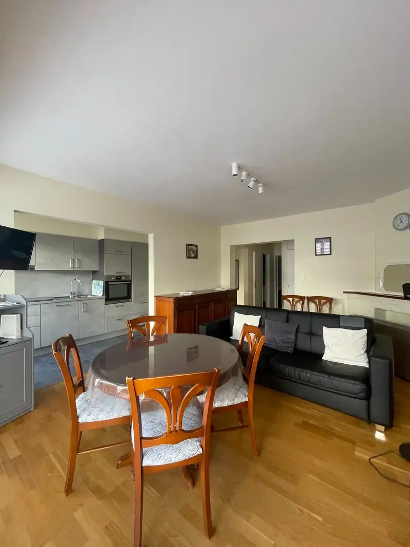 Te koop: ruim appartement met 2 slaapkamers foto 3