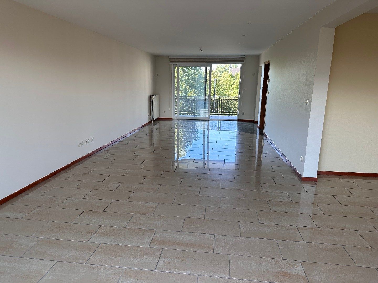 APPARTEMENT VAN 165m² MET 2 SLAAPKAMERS, 2 TERRASSEN en GESLOTEN GARAGE IN LANAKEN CENTRUM !  foto 5