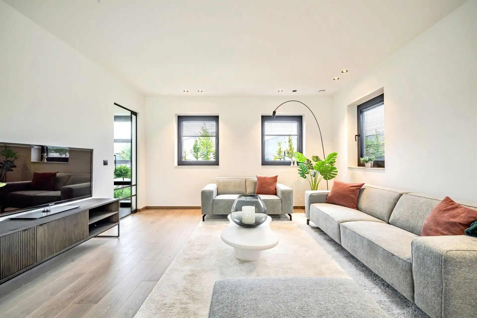 Kwalitatieve nieuwbouwwoning met tuin, carport en 3 slaapkamers. foto 8
