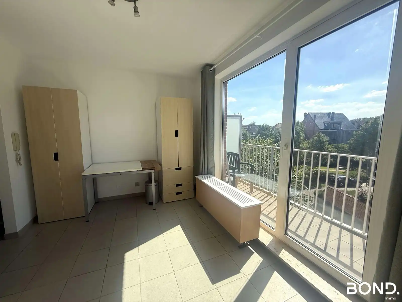 Studentenstudio met zonnig privéterras -  rustig achterzijde foto 5