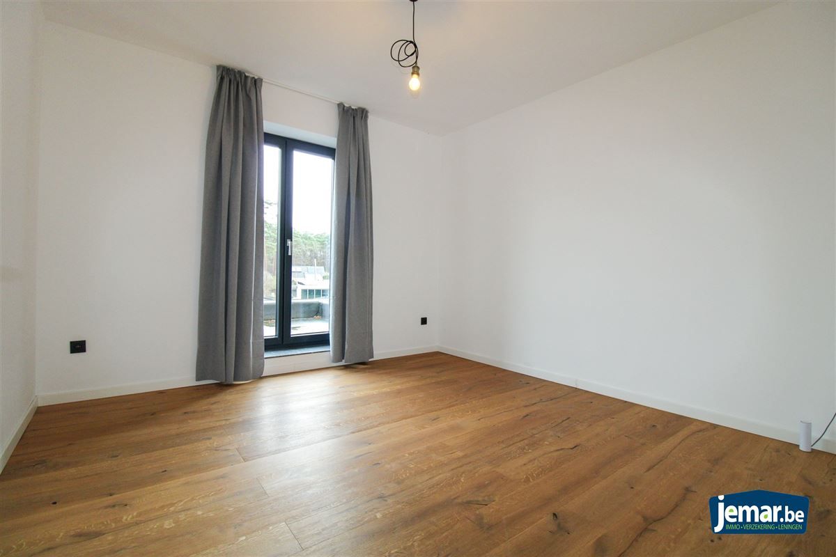 Nieuwbouwwoning met 5 slaapkamers, 2 badkamers op perceel van 8a41ca te Maasmechelen! foto 17