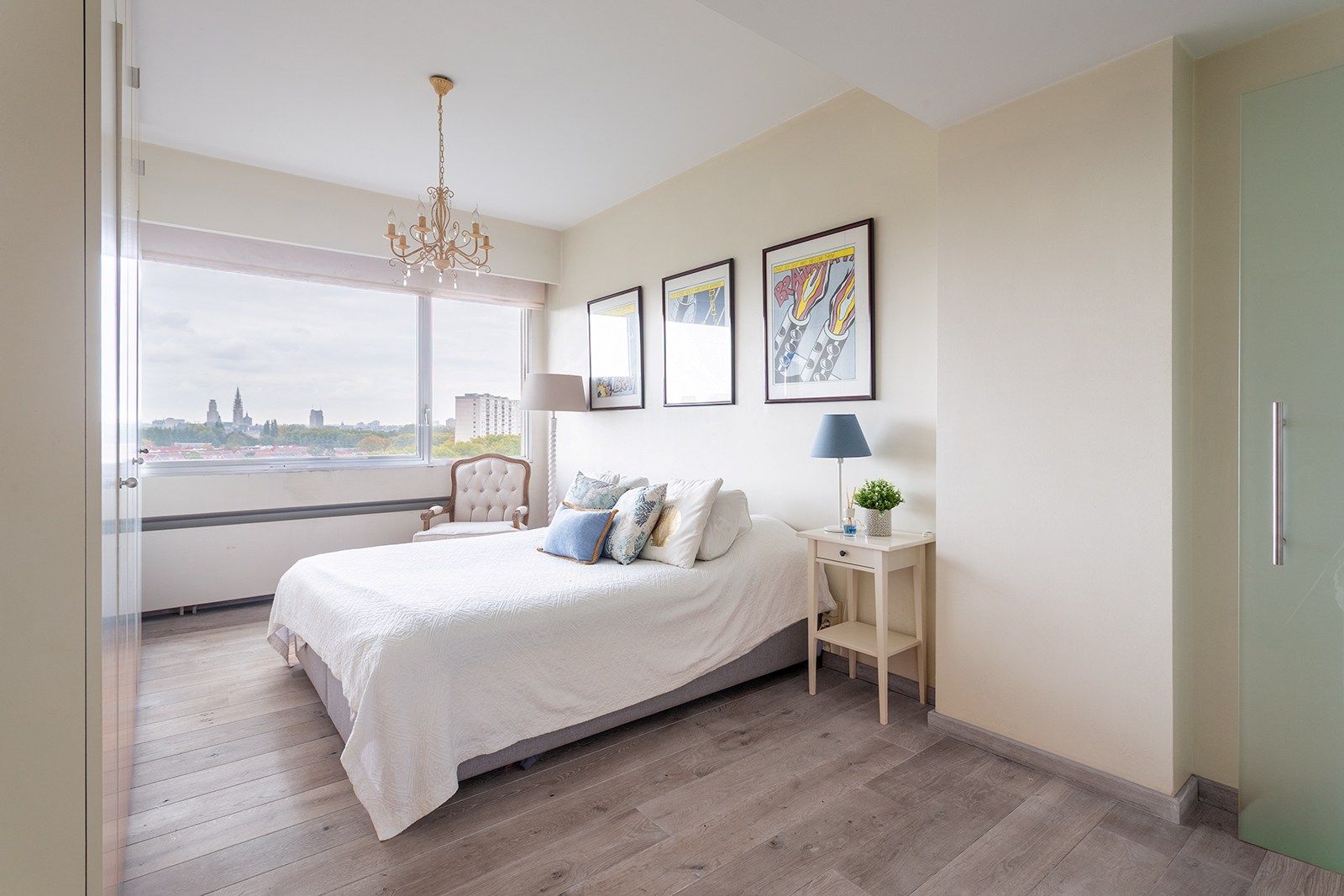 Instapklaar hoekappartement (150 m²) met veel lichtinval op de zevende verdieping foto 15